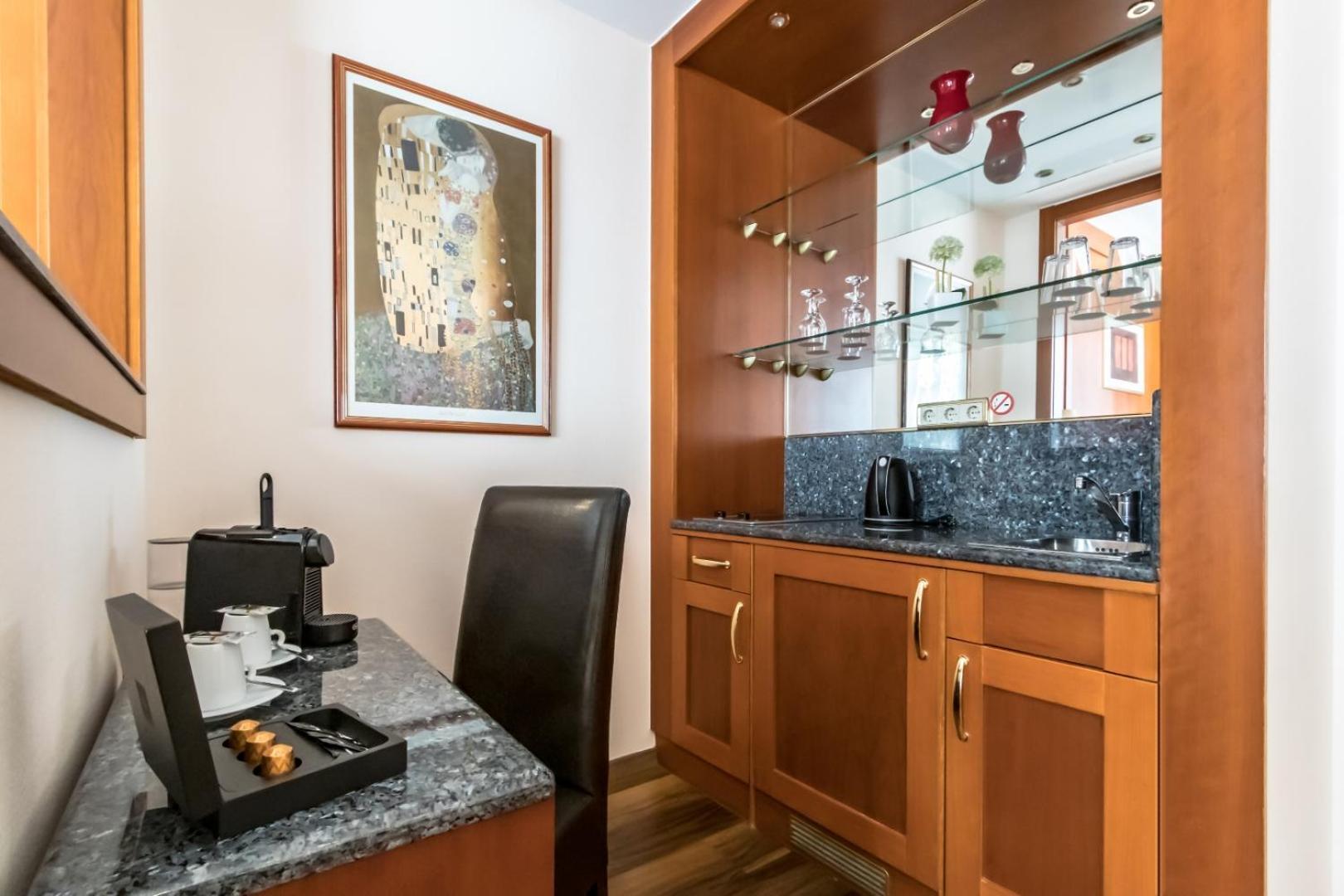 Corvinus - Newly Renovated 4* Vienne